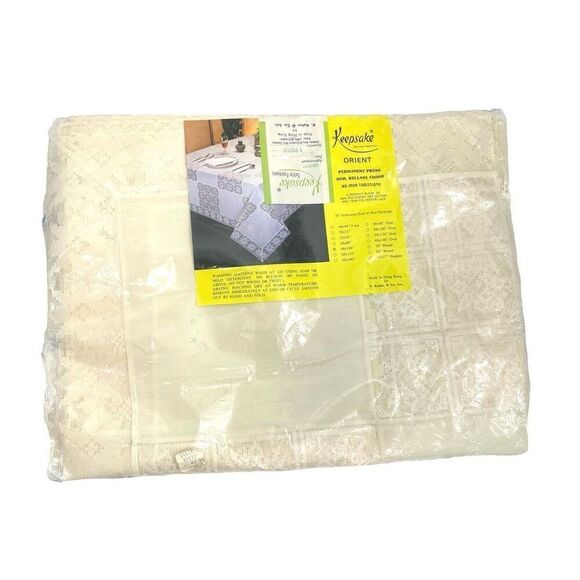 Vintage Keepsake Orient Permanent press no iron tablecloth Cream 68x106” lace - Picture 1 of 8